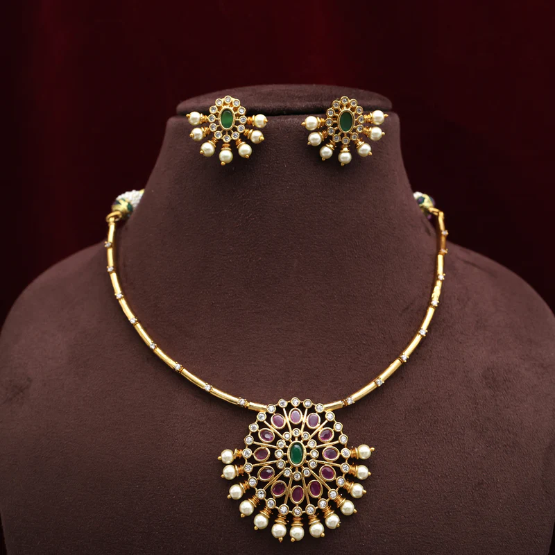 Antique Kemp AD Flower Chakra Hasli Pendant set